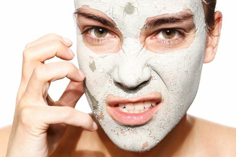 Причини сухості шкіри на обличчі